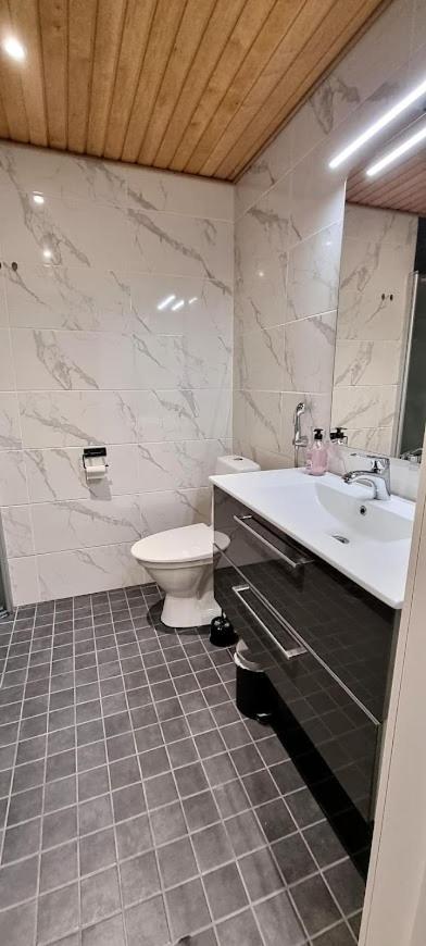 Apartamento Elegantti Studio Laehellae Kuusamon Keskustaa Exterior foto